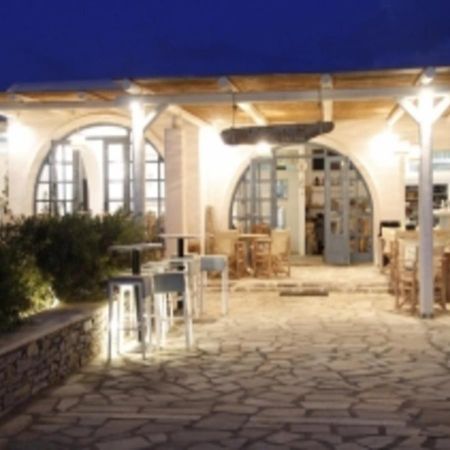 איוס חורה Glaros Hotel מראה חיצוני תמונה