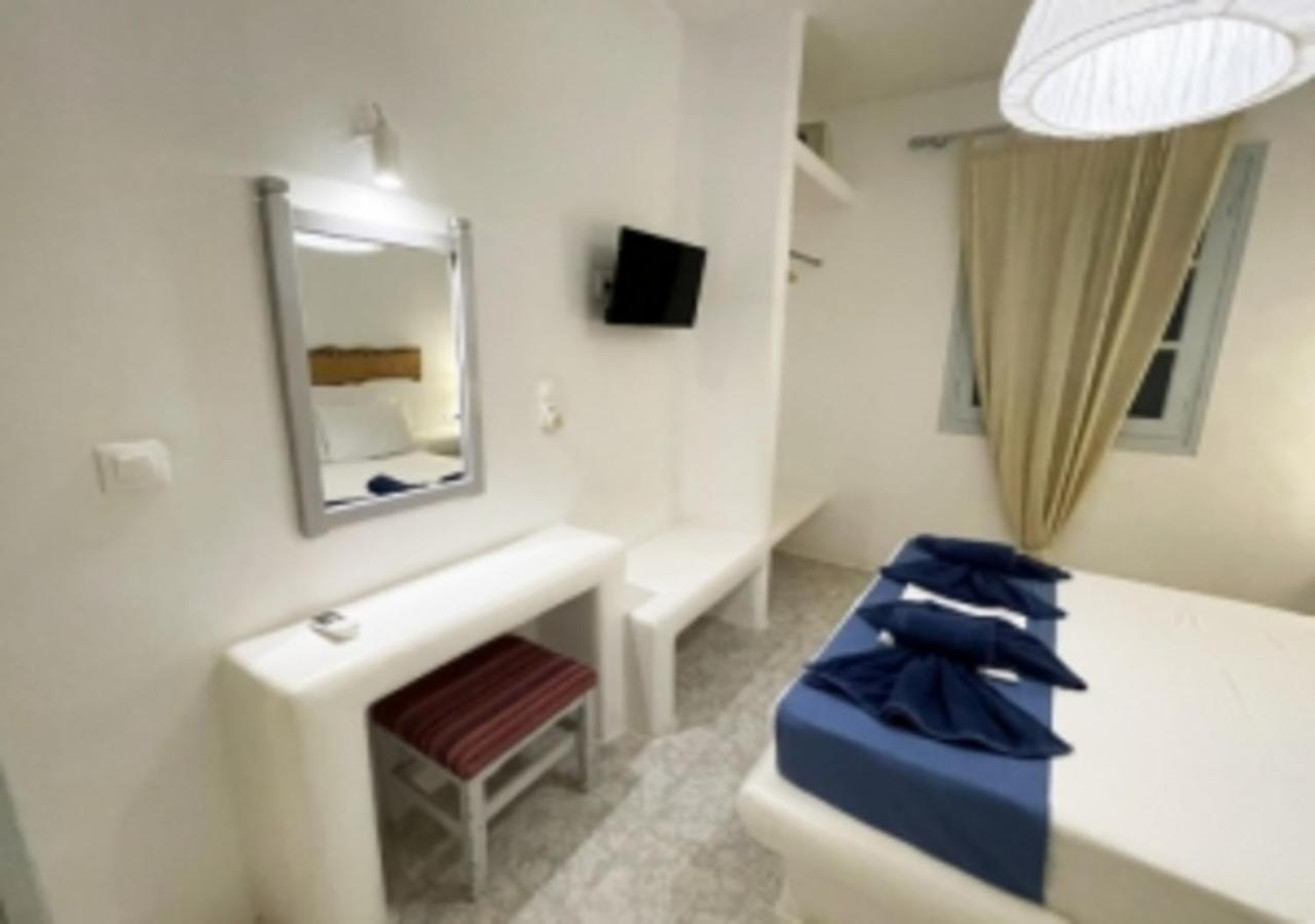 איוס חורה Glaros Hotel מראה חיצוני תמונה