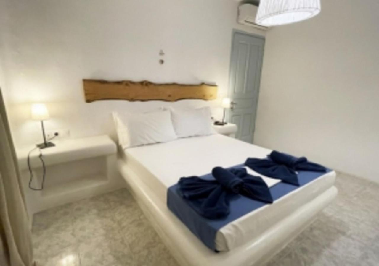 איוס חורה Glaros Hotel מראה חיצוני תמונה