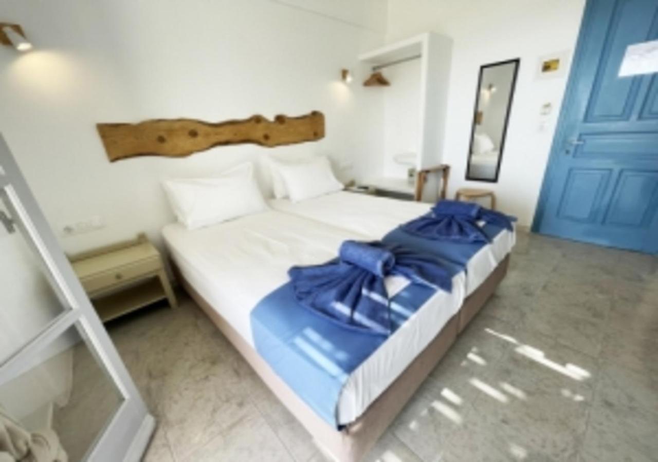 איוס חורה Glaros Hotel מראה חיצוני תמונה
