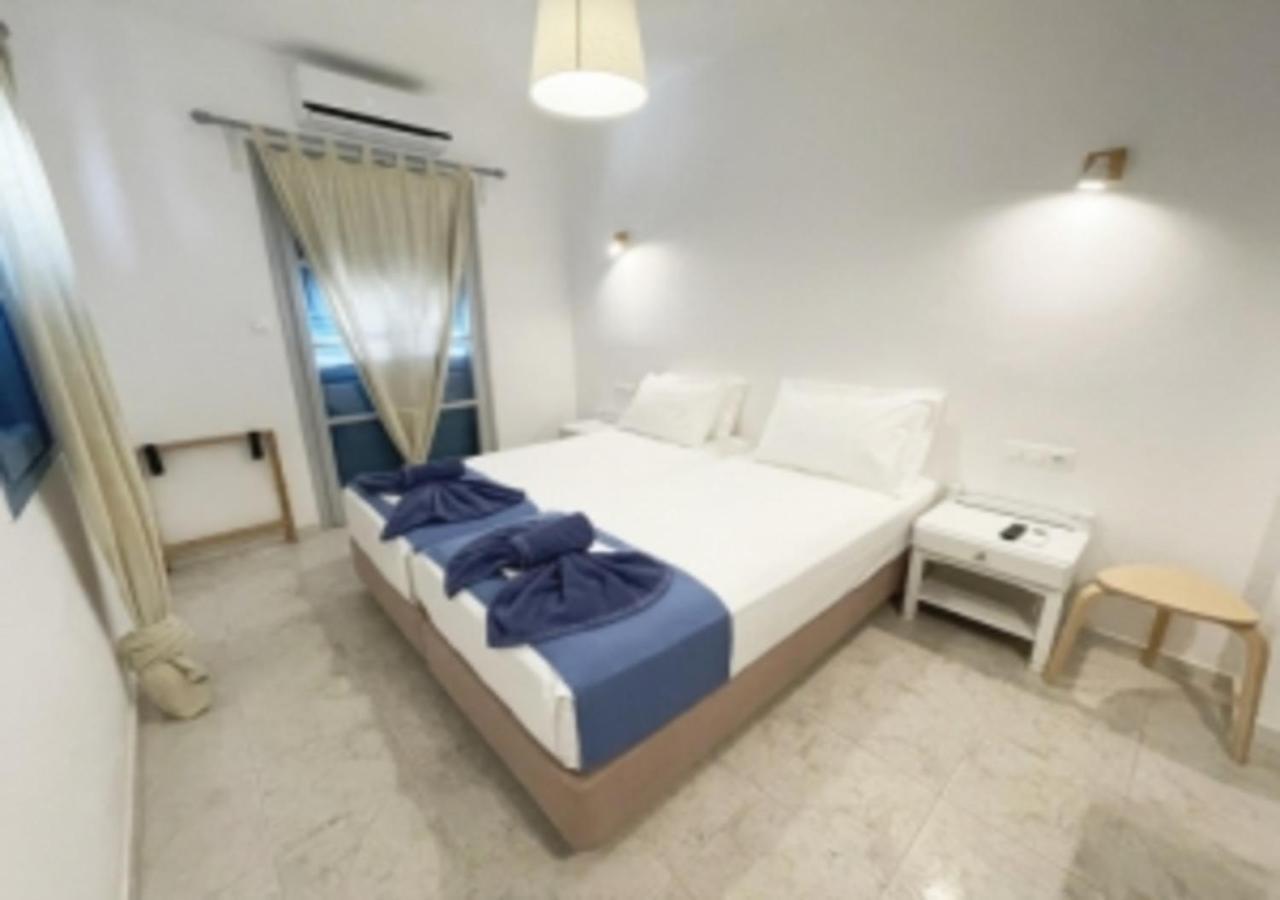 איוס חורה Glaros Hotel מראה חיצוני תמונה