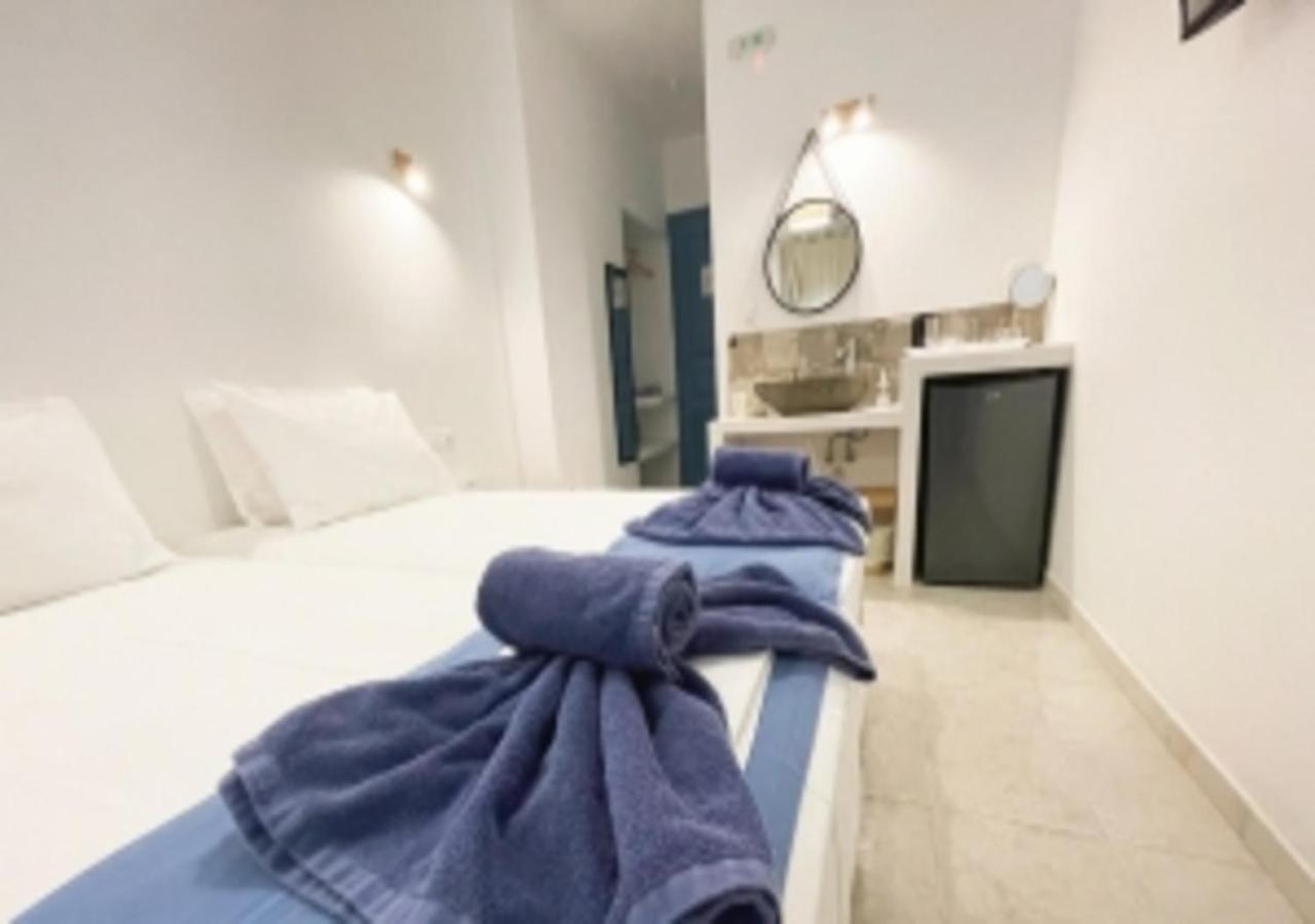 איוס חורה Glaros Hotel מראה חיצוני תמונה