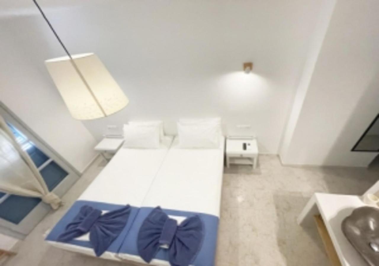 איוס חורה Glaros Hotel מראה חיצוני תמונה