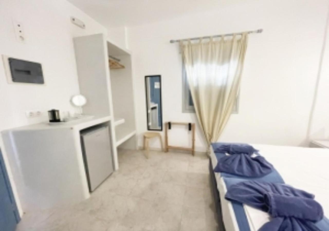 איוס חורה Glaros Hotel מראה חיצוני תמונה