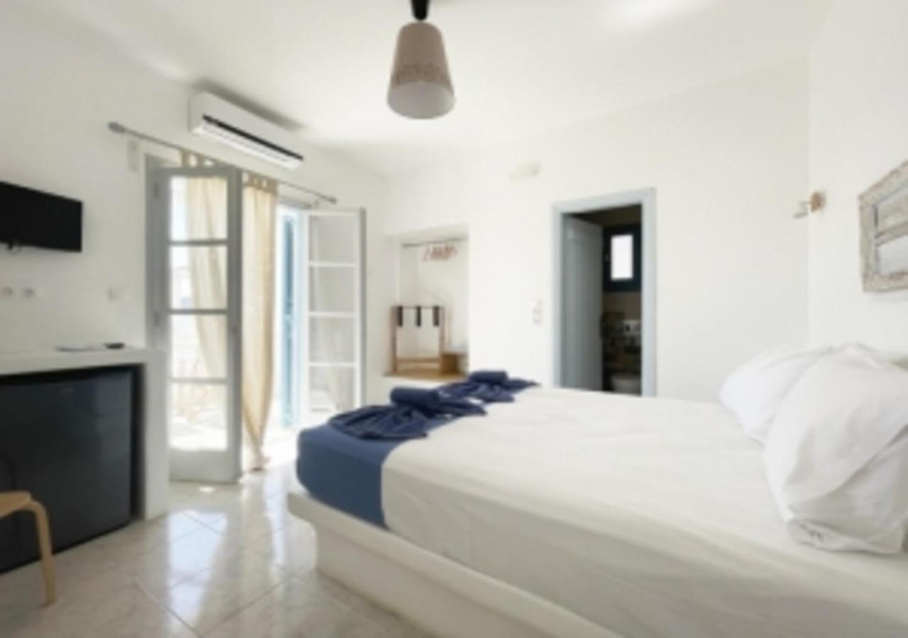 איוס חורה Glaros Hotel מראה חיצוני תמונה