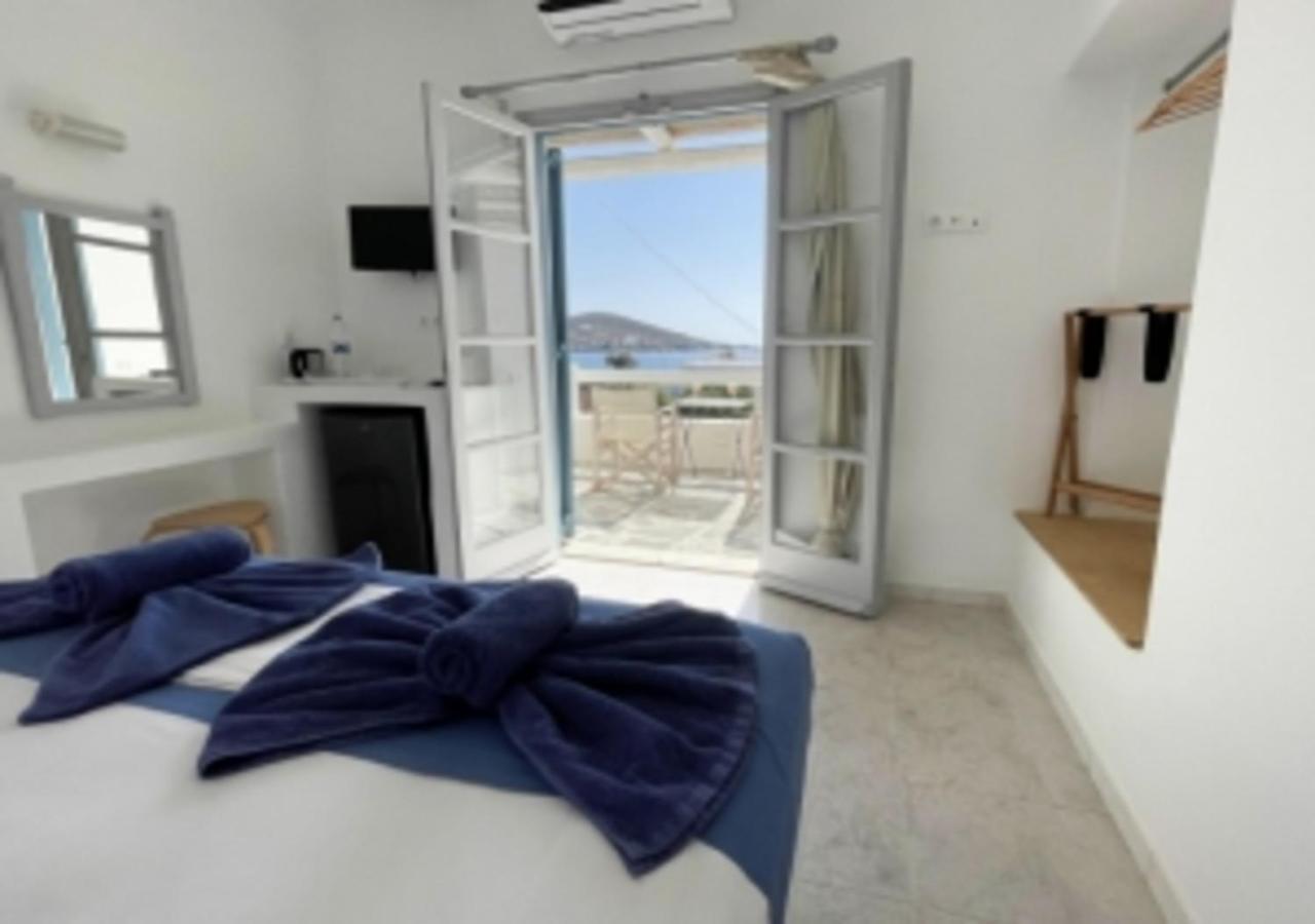איוס חורה Glaros Hotel מראה חיצוני תמונה